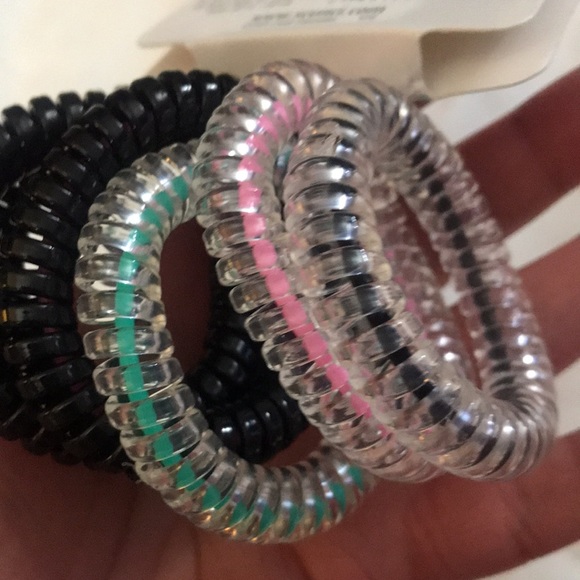 ⚡️FINAL PRICE⚡️ Scunci Spirals 6pcs Ponytail’s - Picture 2 of 9